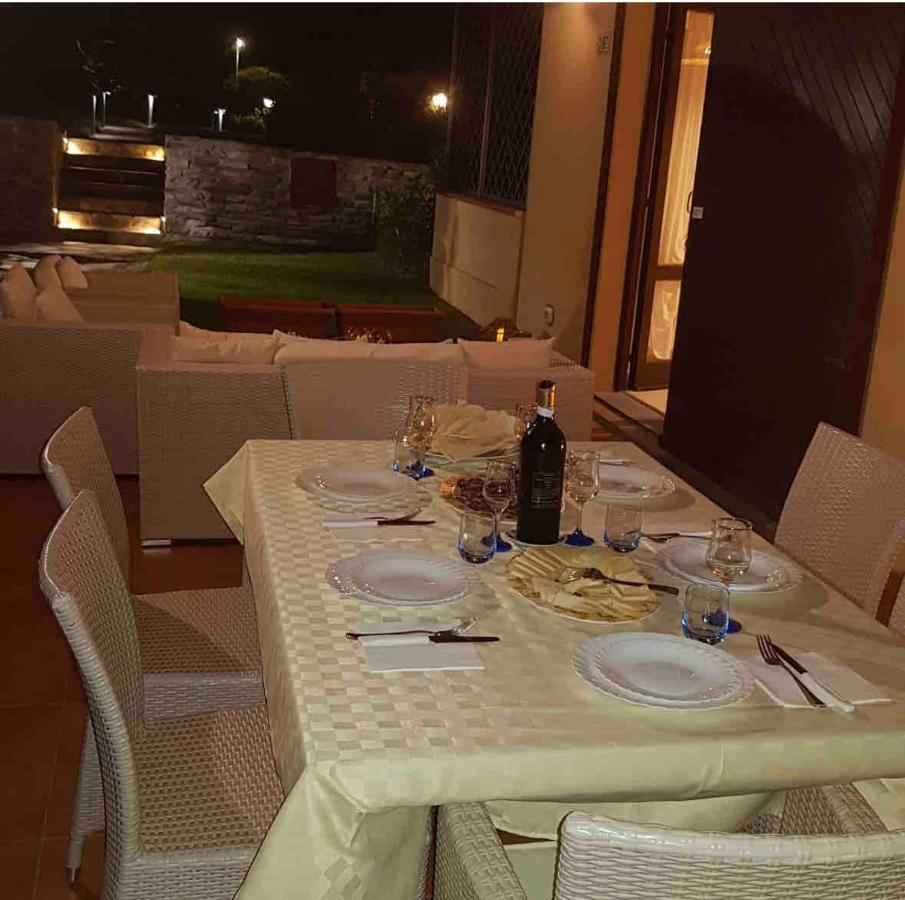 Appartamento A 200Mt Da "La Pelosa" Stintino Bagian luar foto